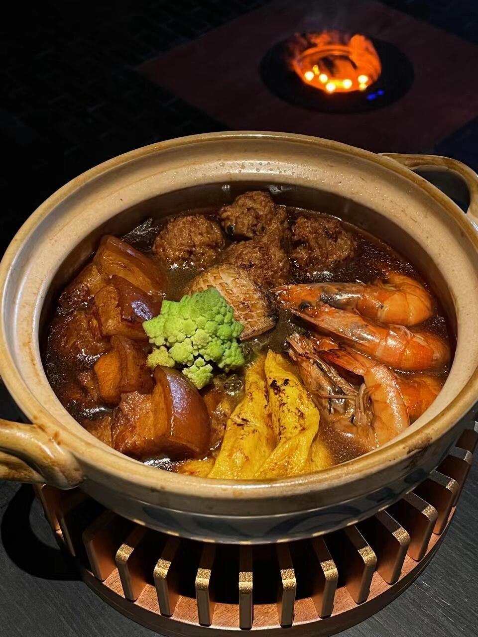 胡适一品锅|徽生如故·中国徽菜 胡适一品锅,是一道徽州传统美食 又名