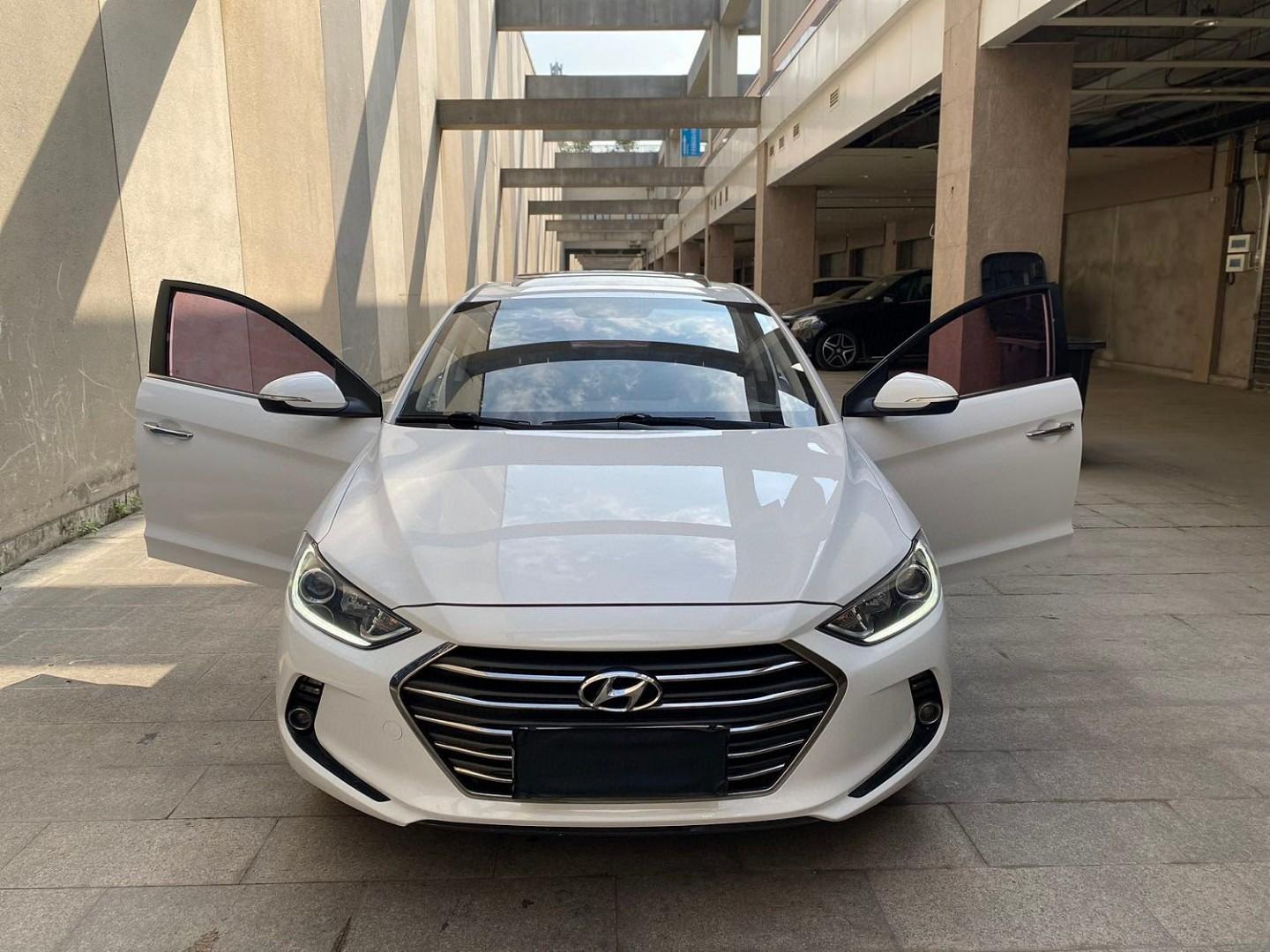 现代2016款伊兰特领动1.6glx智炫