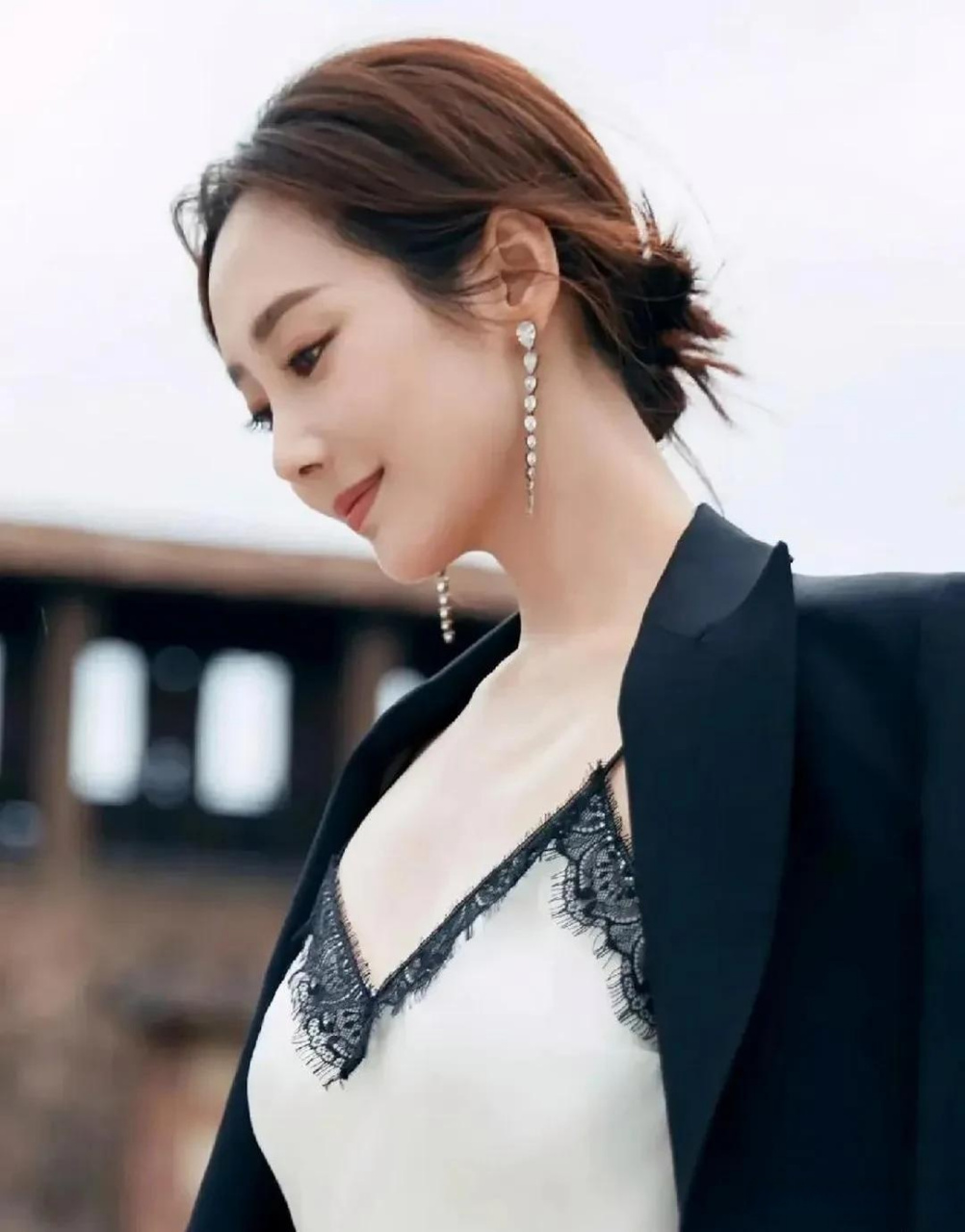 李纯真的太性感妖娆了!