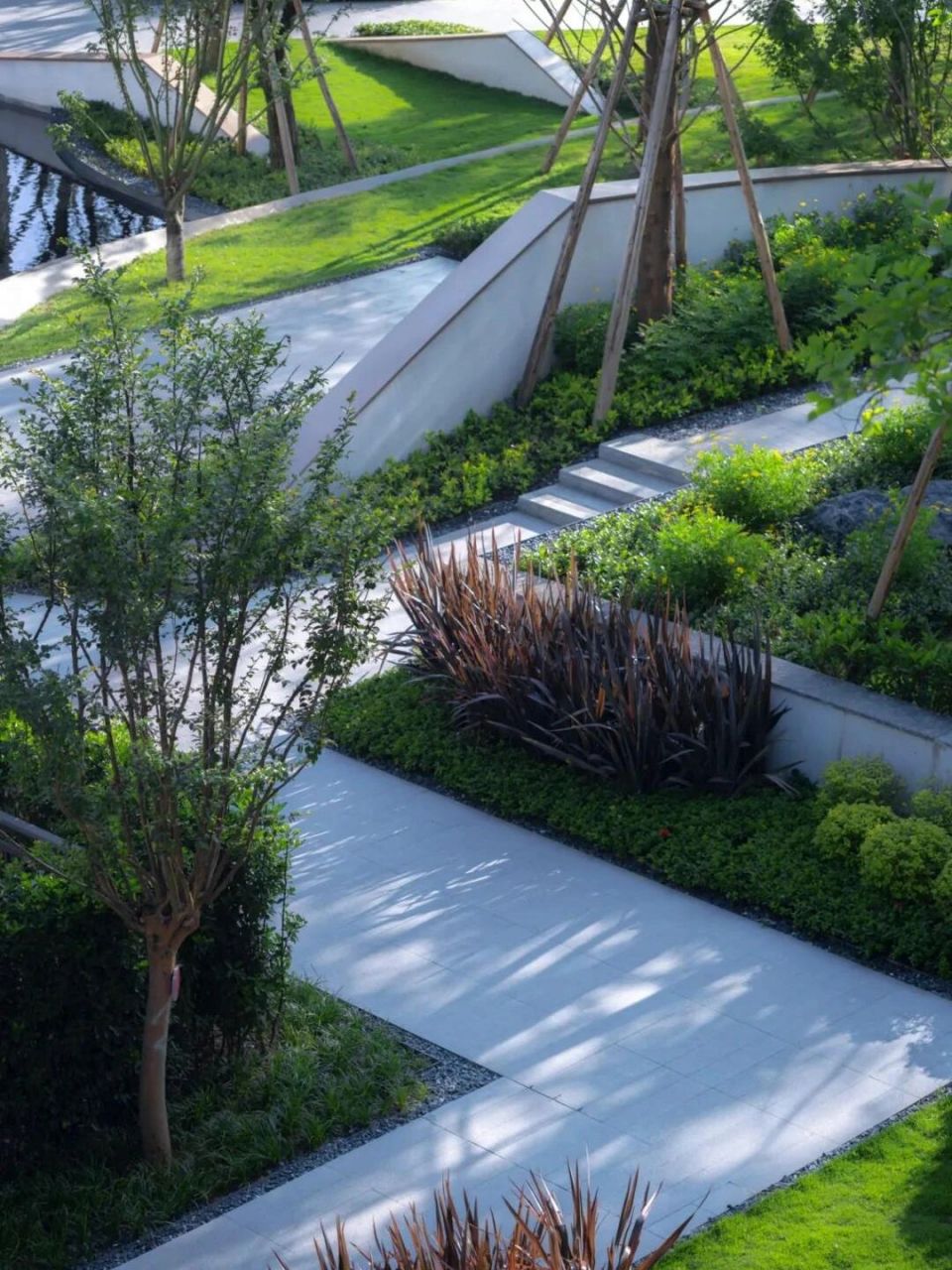 中南菩悦·春山居 中南菩悦·春山居 春山居位于贵阳市黔南布依族苗族