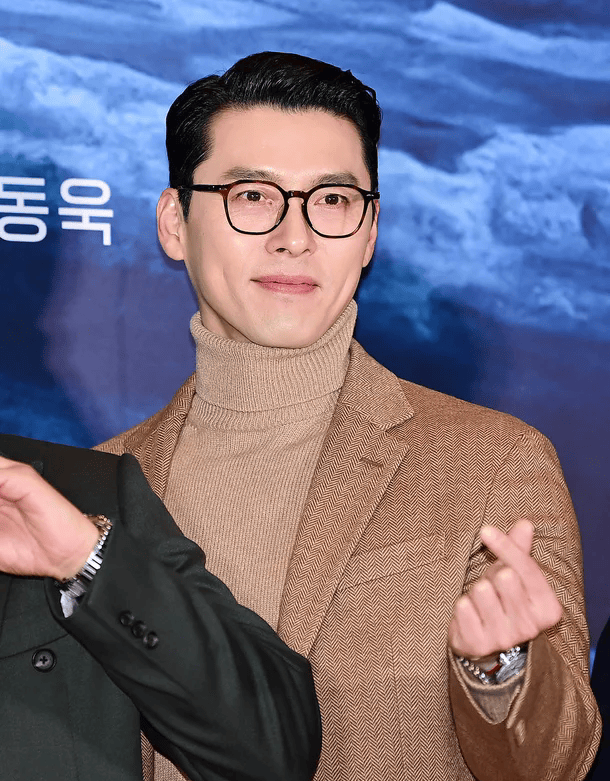 12月20日,孙艺珍亮相玄彬新片《哈尔滨》首映礼,这恩爱秀得,让人直呼"