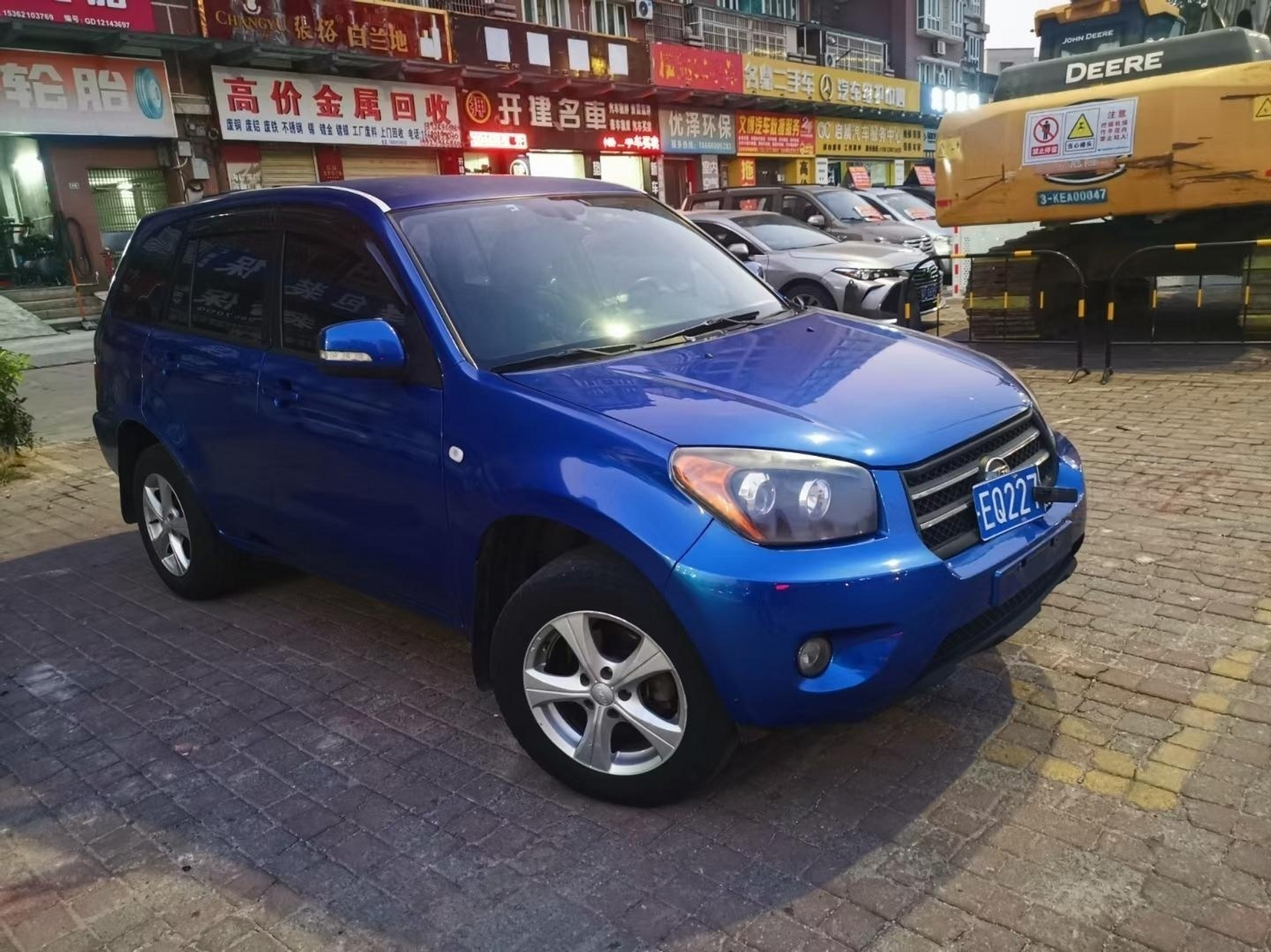 6排量手摸:10年11月永源飞碟a380,机头波箱靓:14万多公里  空调冻 到