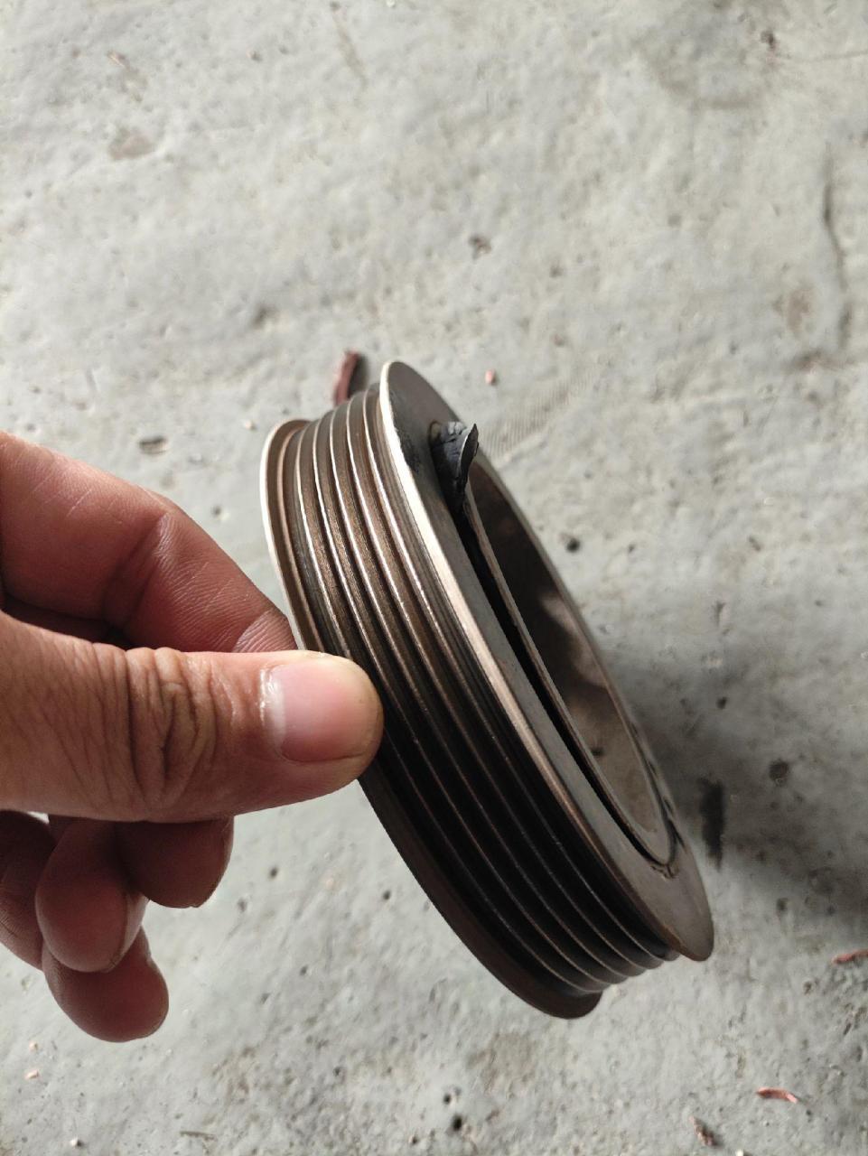 宝骏730更换曲轴皮带轮