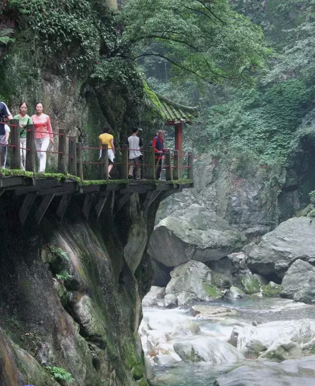 12地震前的彭州银厂沟 还记得地震前的彭州银厂沟吗,如今景点不复存在