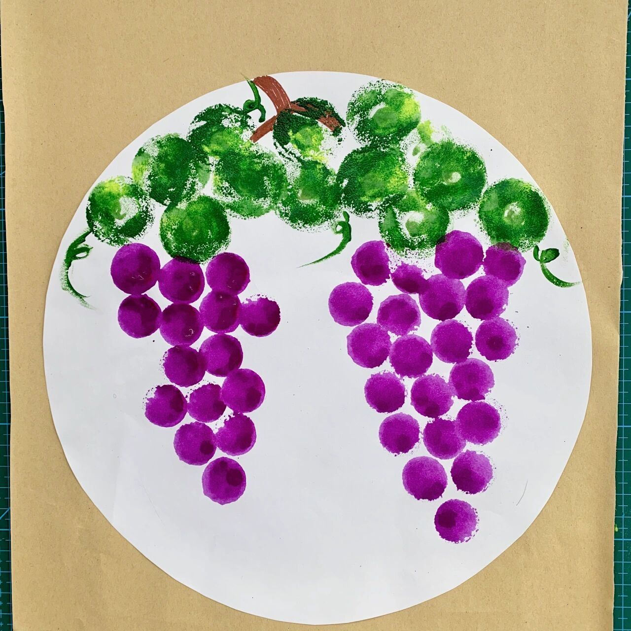 小班拓印 《葡萄熟了》 0606 适合年龄:3~4岁 	 9797 活动