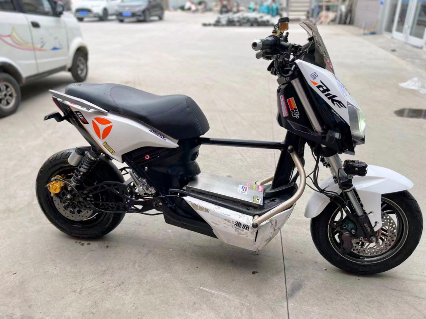 雅迪x5 升级远驱72350拉全顺3000w ep60高倍率锂电 车架加强杆 未来之