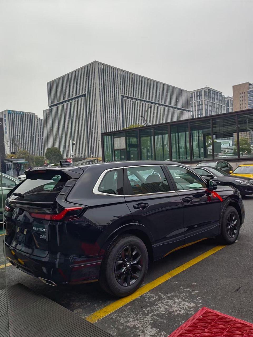 5t五座本田最美suv,预算十万多suv性价比高,可首付3万