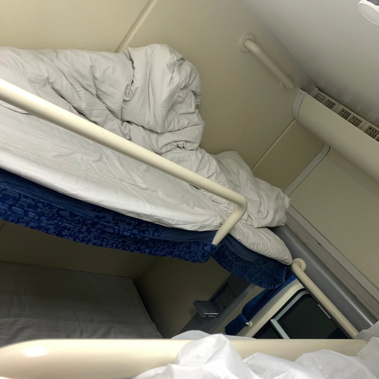 广州～拉萨 z264 火车上的详情告知 首先非常感谢自己选择了硬卧,真的