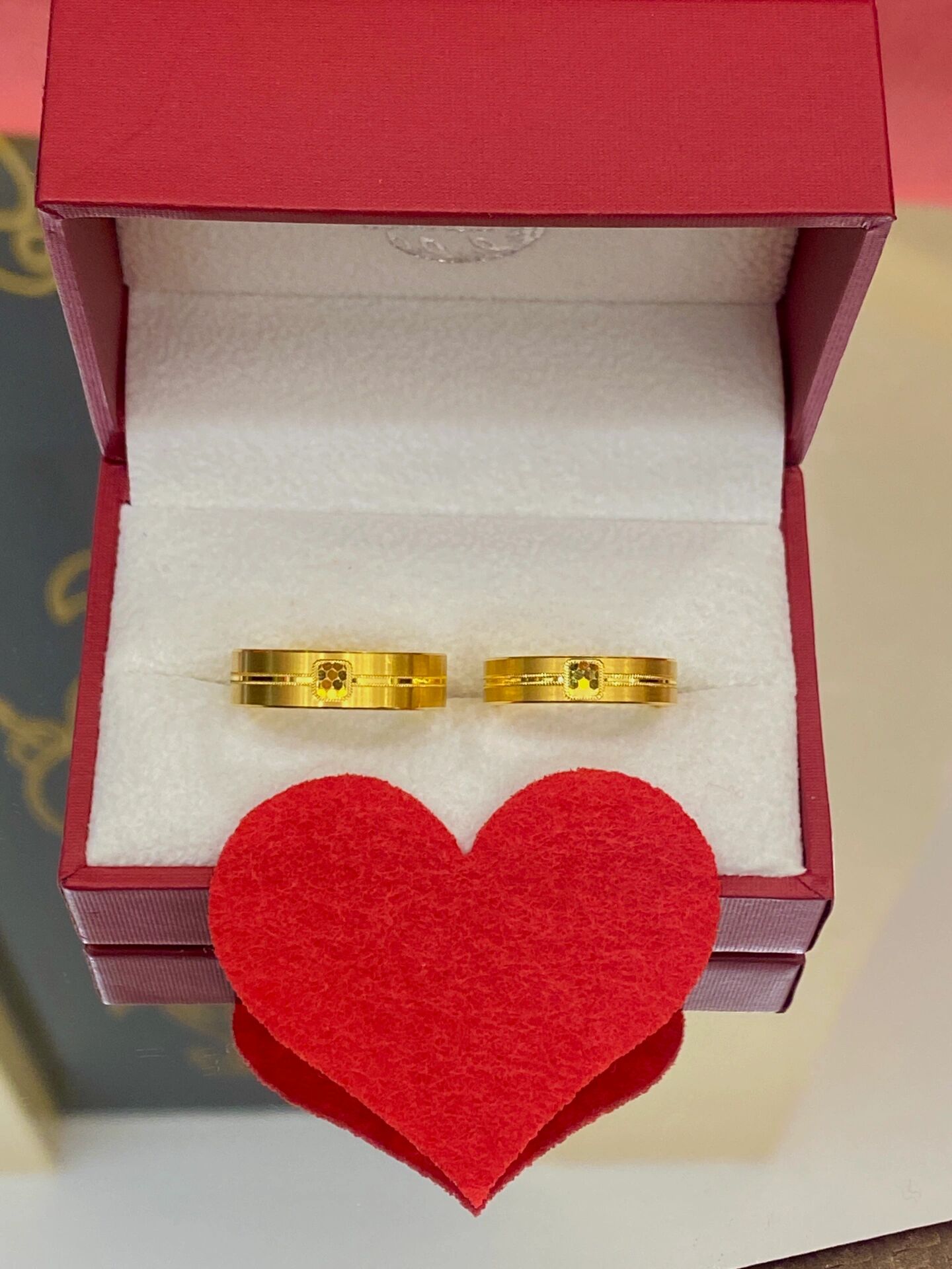 老凤祥|宝藏黄金情侣对戒合集,保值又好看 足金情侣对戒 专属于你们的