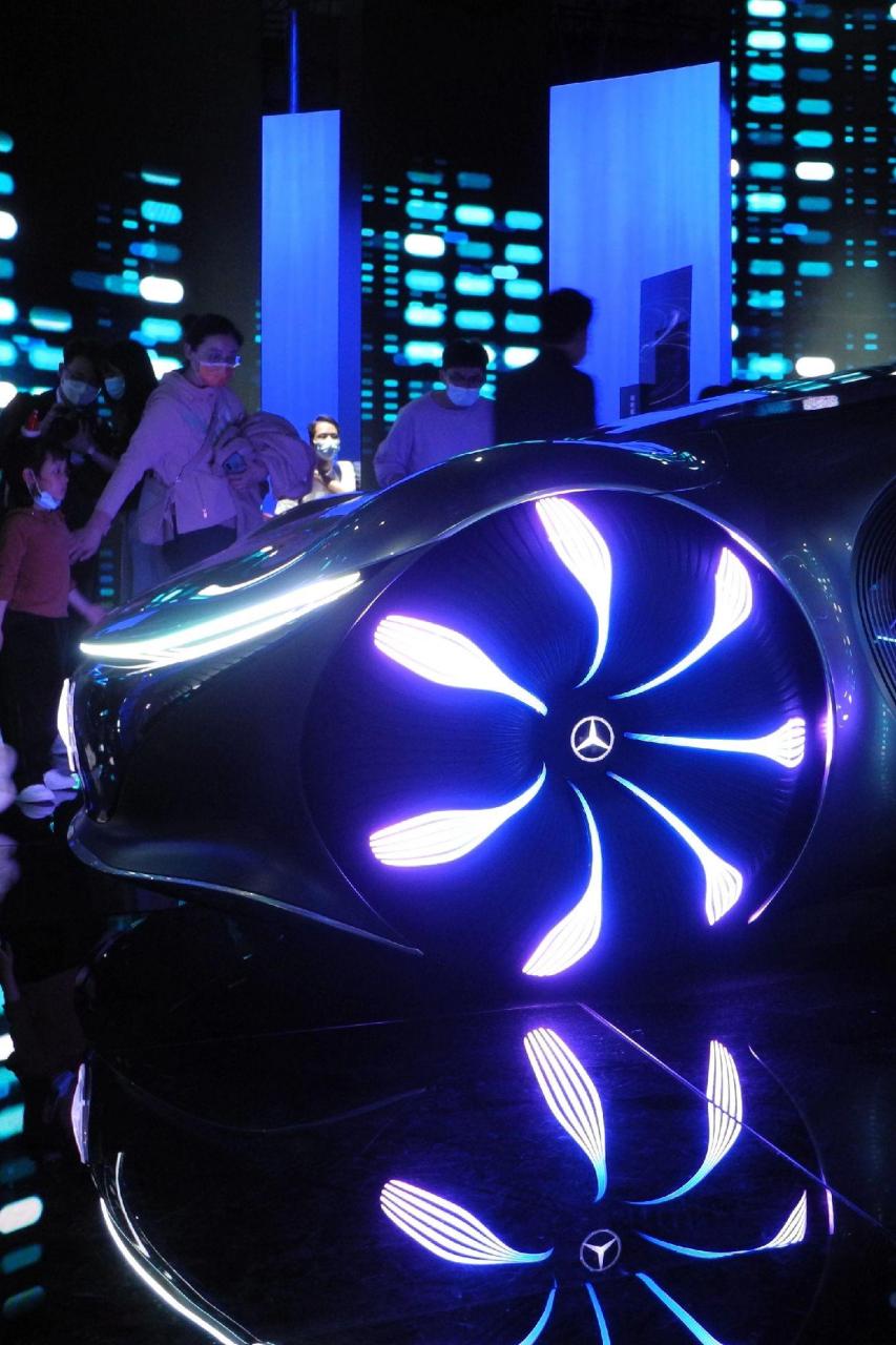 奔驰vision avtr概念车.