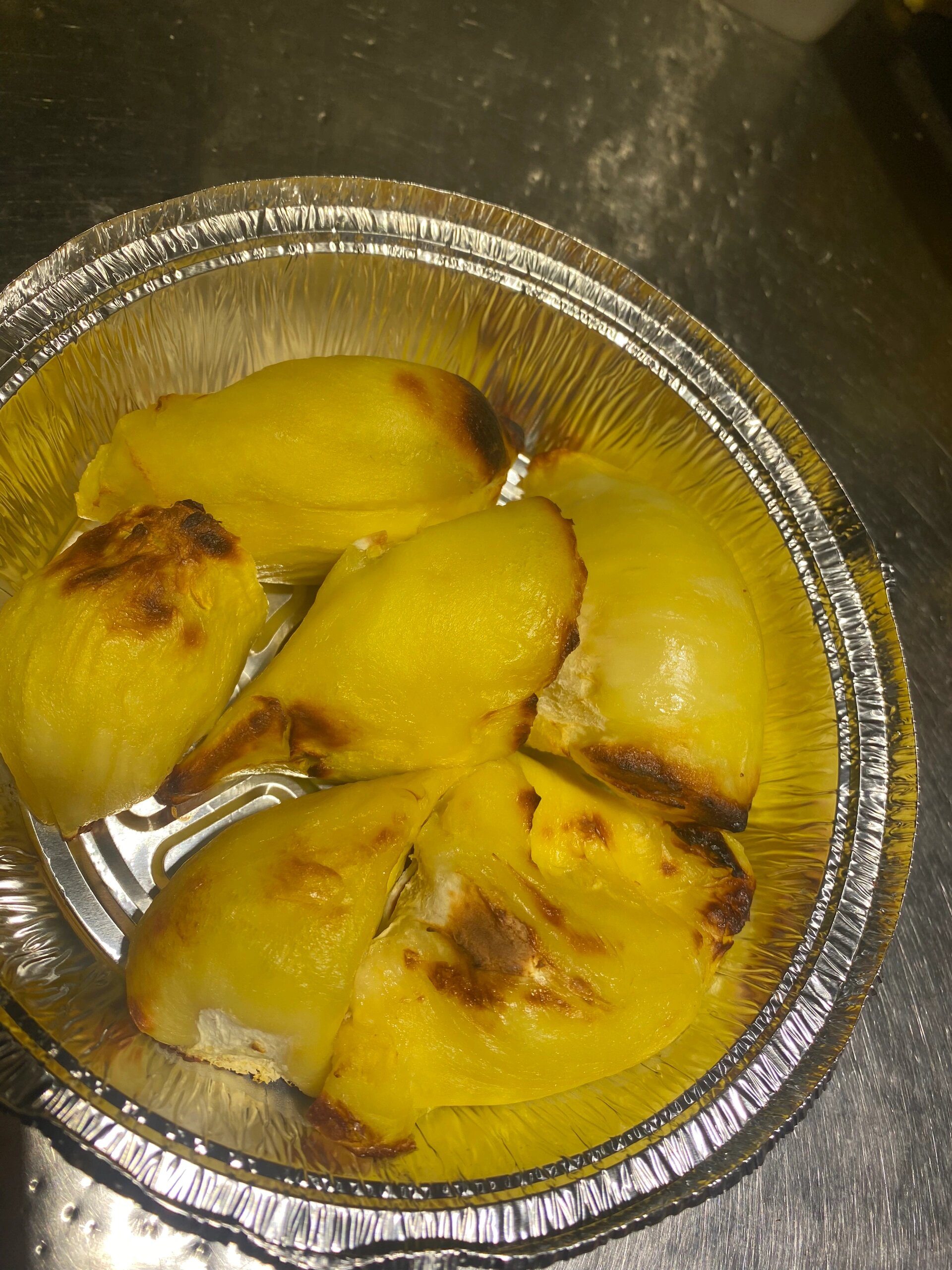 烤榴莲肉     不用解冻,空气炸锅200度,12分钟就可以喽