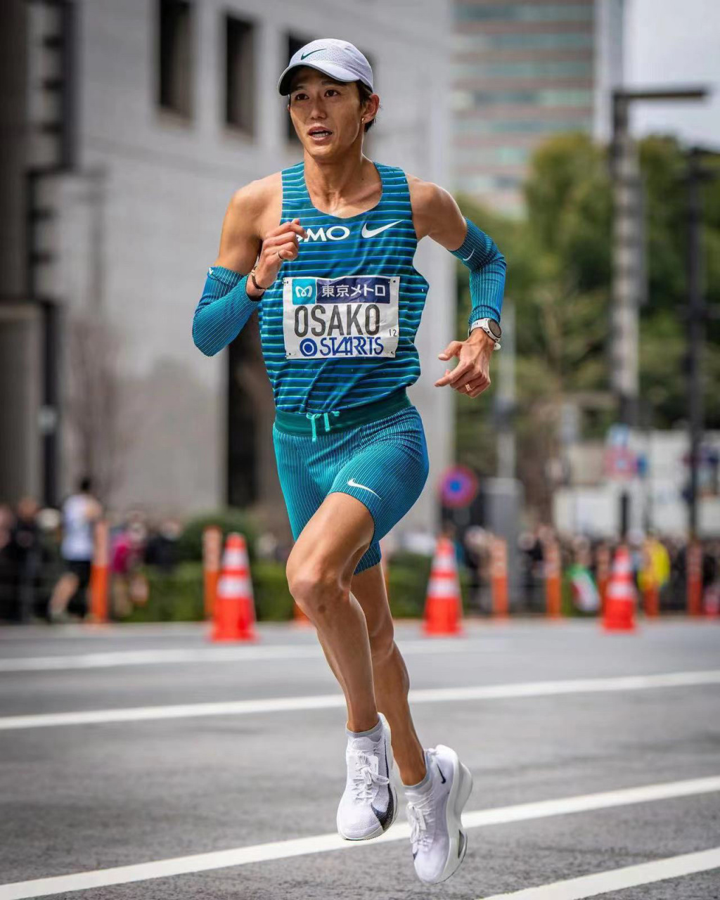 东京马拉松 | 大迫杰 大迫杰在今天的东京马拉松 跑出日本人第三 顺利