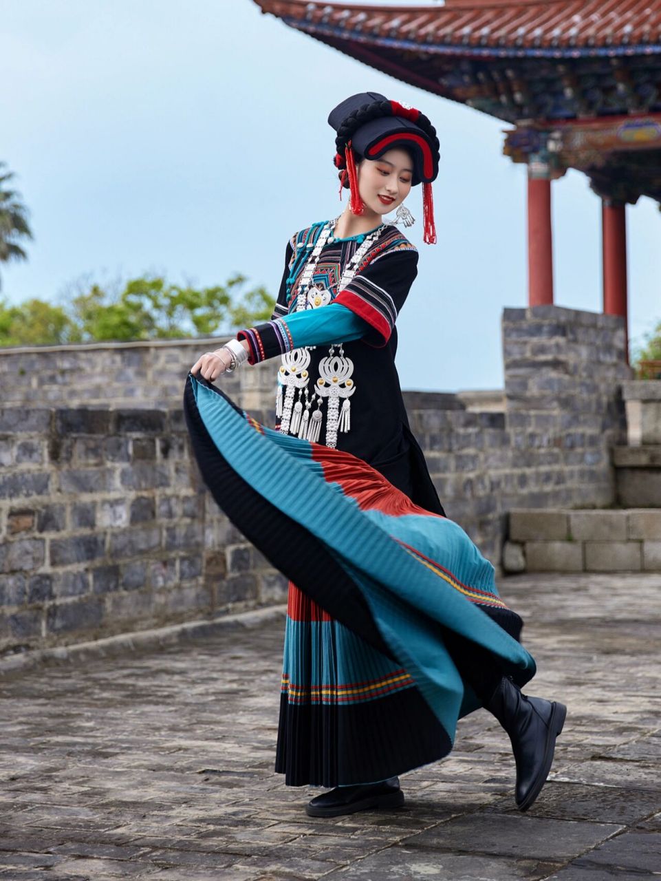 彝族小姐姐 镜头是没有感情的,是拍照的人用了心