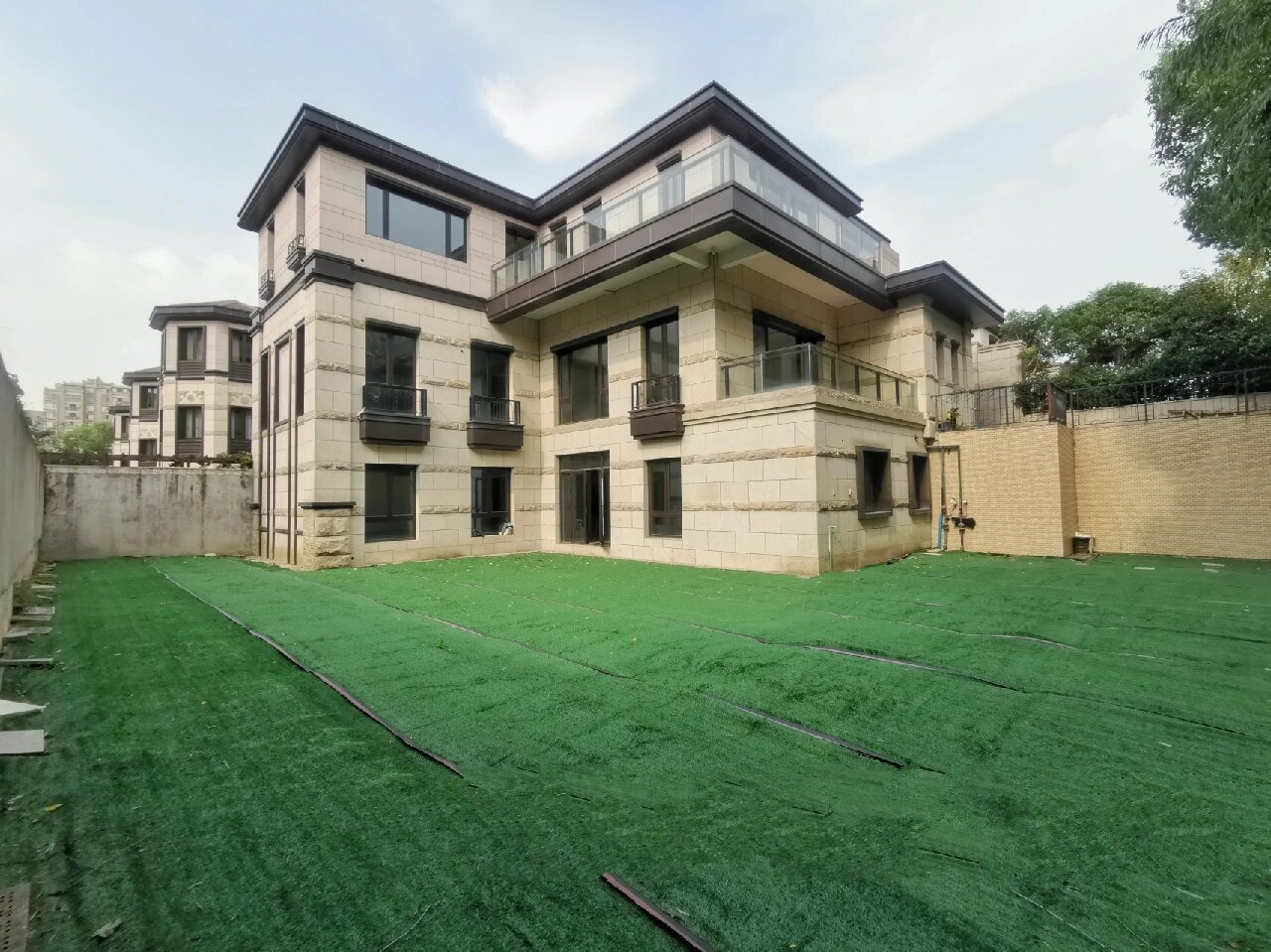 一品漫城61四期丨前滩4公里61独栋别墅