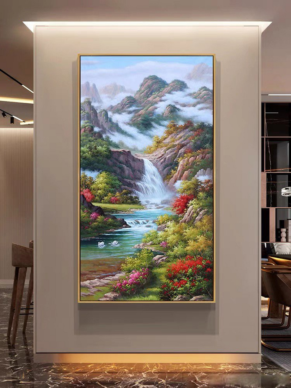 山水玄关装饰画,尽显意境之美,画中峰峦叠嶂,云雾缭绕.