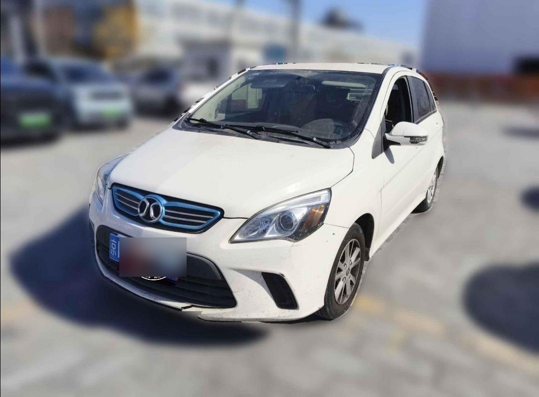 北汽新能源ev160 续航160公里.