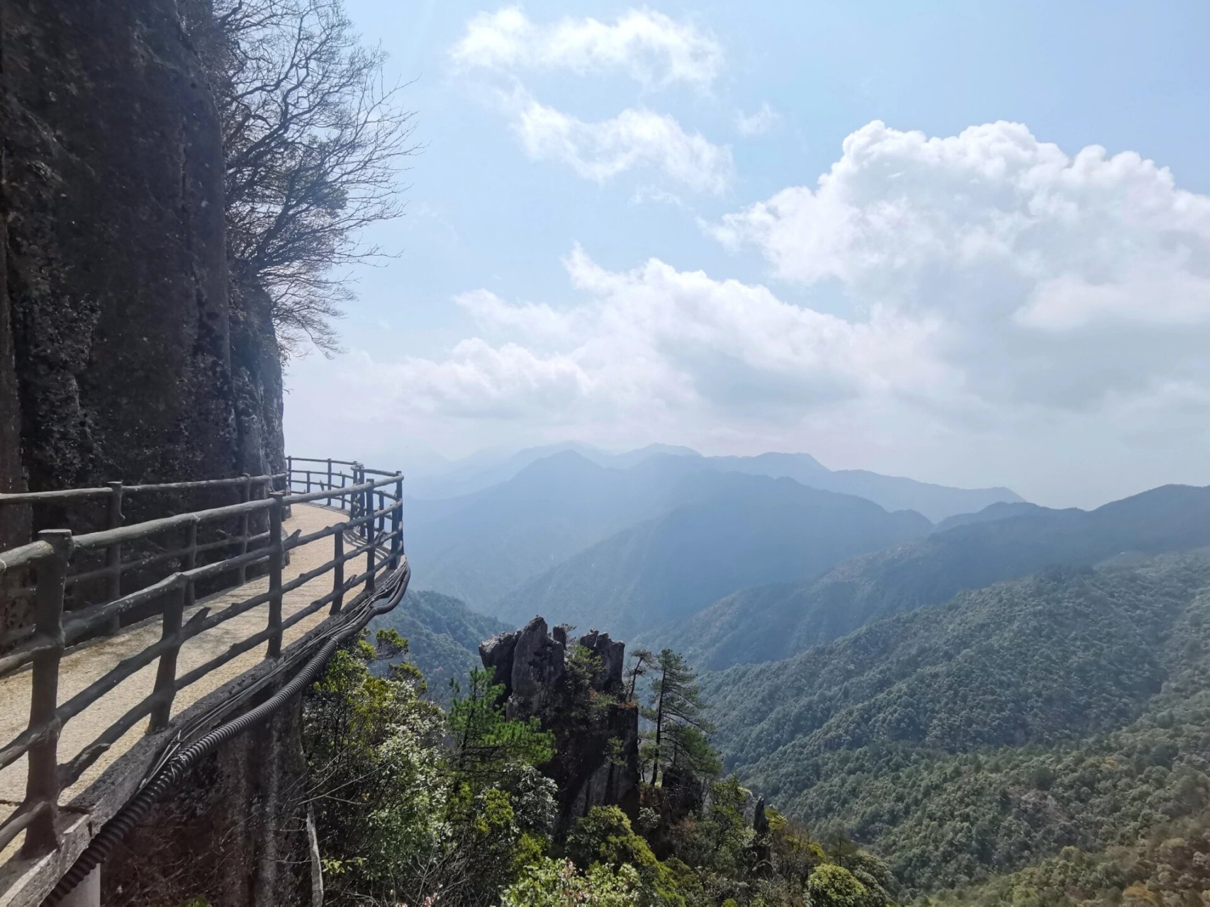 明月山天气图片