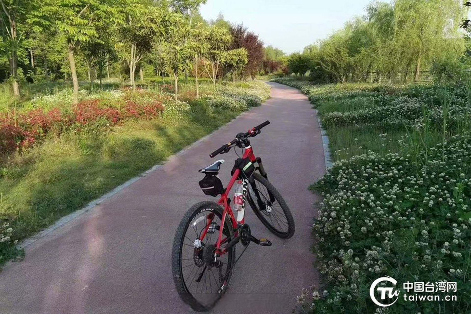 融融观信# 【台商陈定国:我爱上了第二家乡宝应】    我是扬州远来