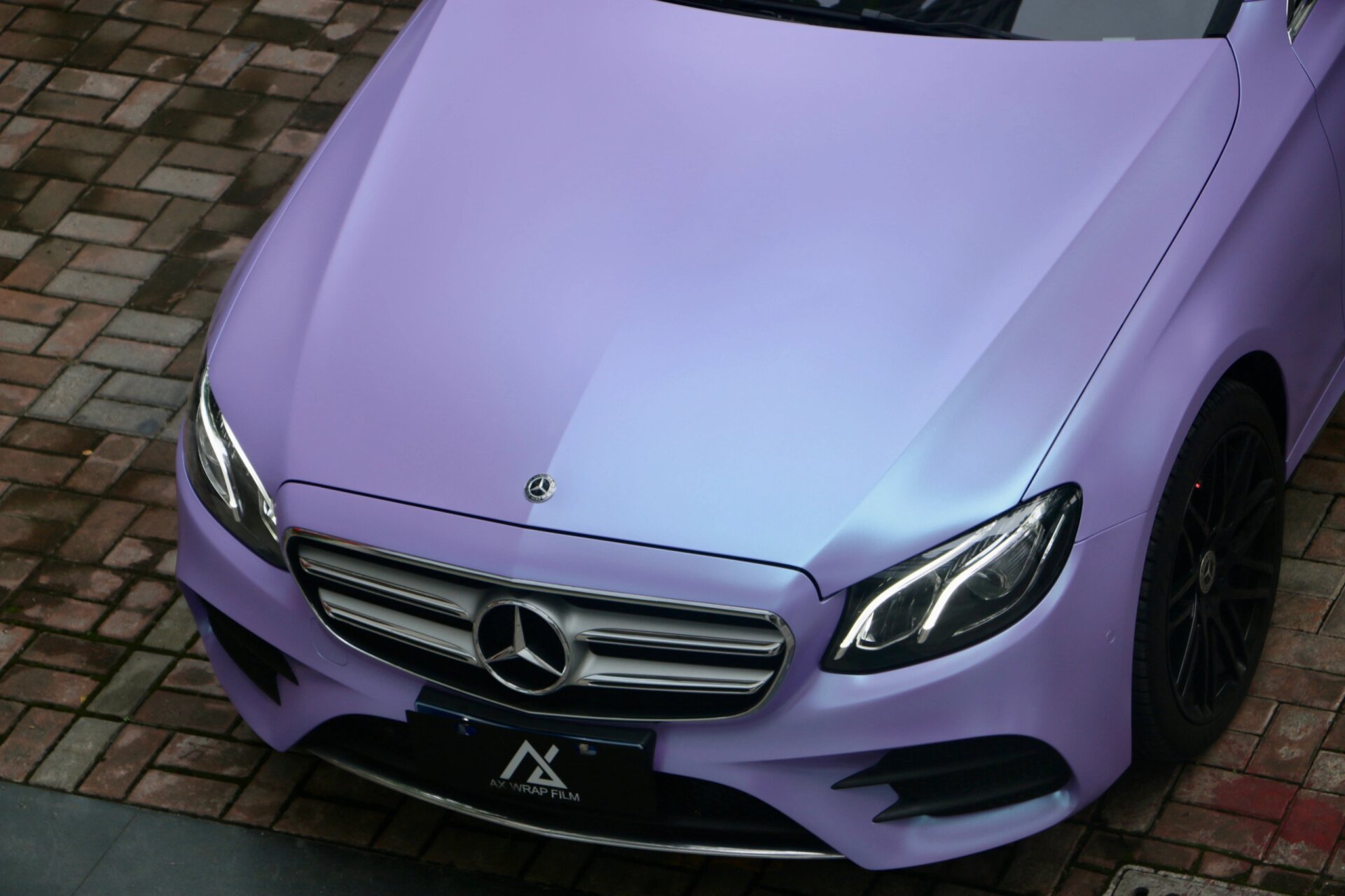 南宁ax 奔驰e 陶瓷冰川蓝 南宁ax旗舰店 极电车工坊 奔驰e300l pet