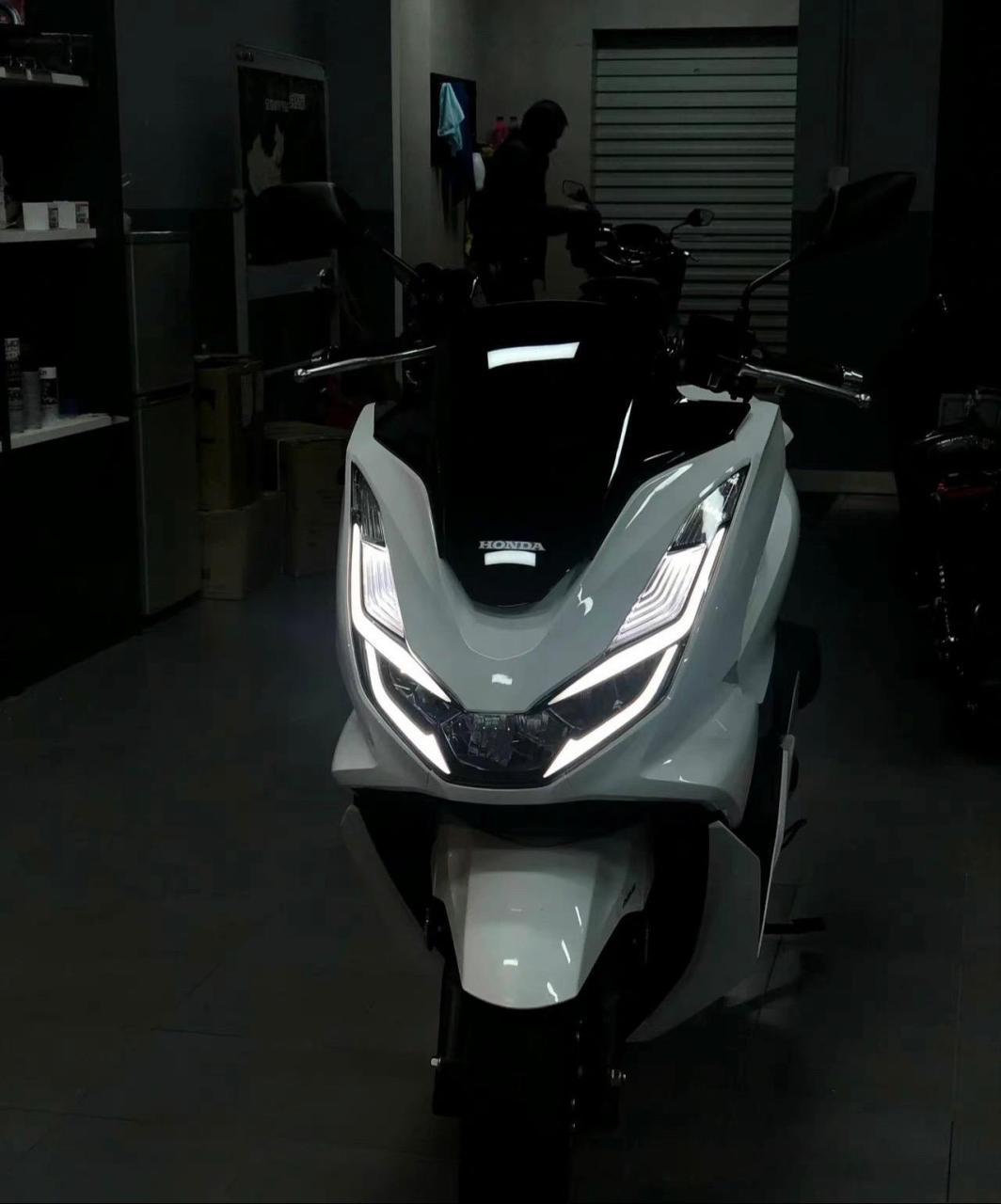 本田pcx160 本田摩托车 踏板 油耗