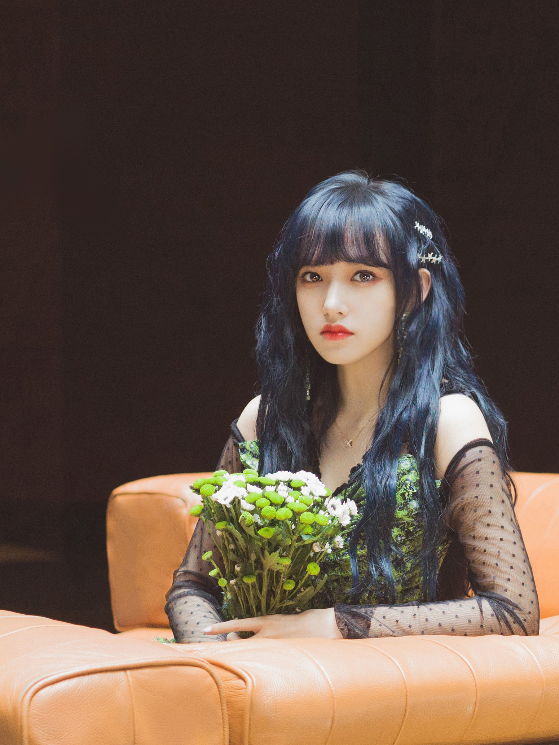 程潇蓝发绿孔雀长裙