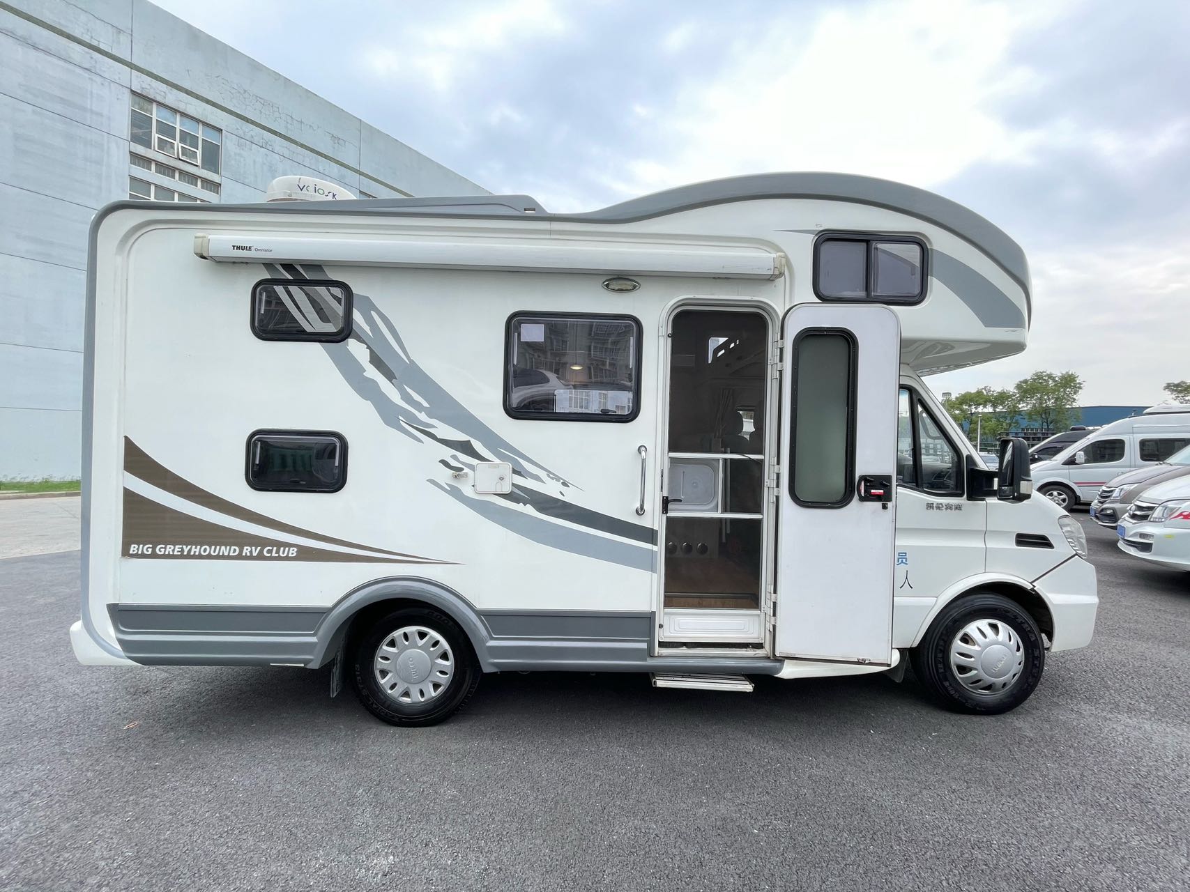 10几万的宇通房车凯伦宾威c型 上牌时间:2016年7月份 安全行驶公里:5.