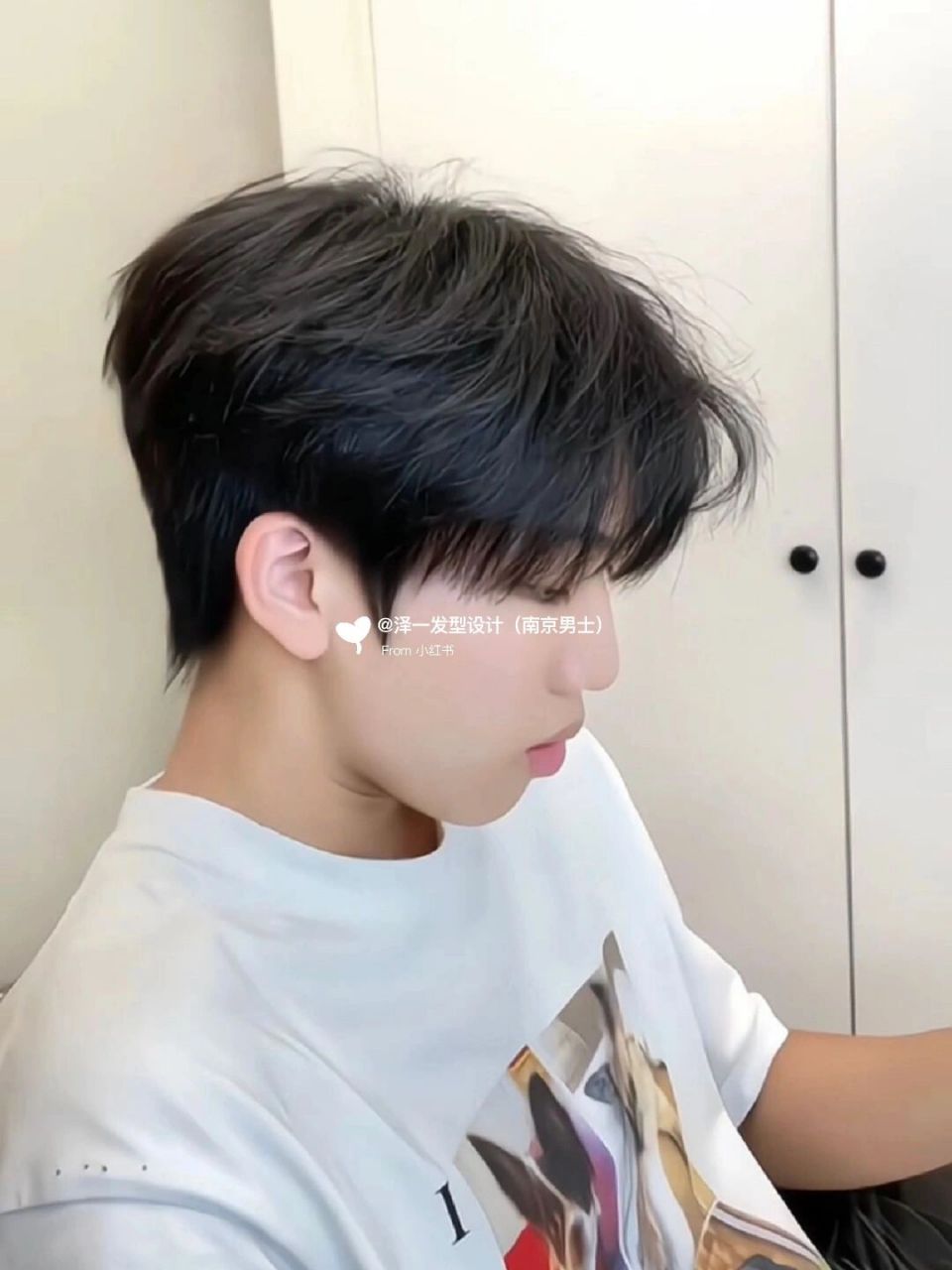自然微分碎盖 2023年发型流行趋势 南京剪发 自然微分碎盖 2023年发型