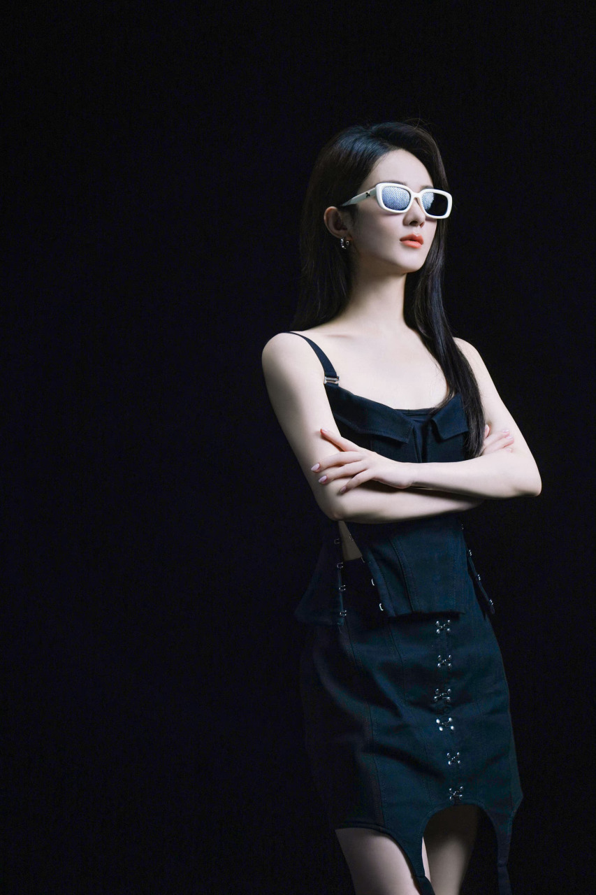 赵丽颖墨镜造型#  赵丽颖墨镜9815大片拍摄花絮照9615 今日