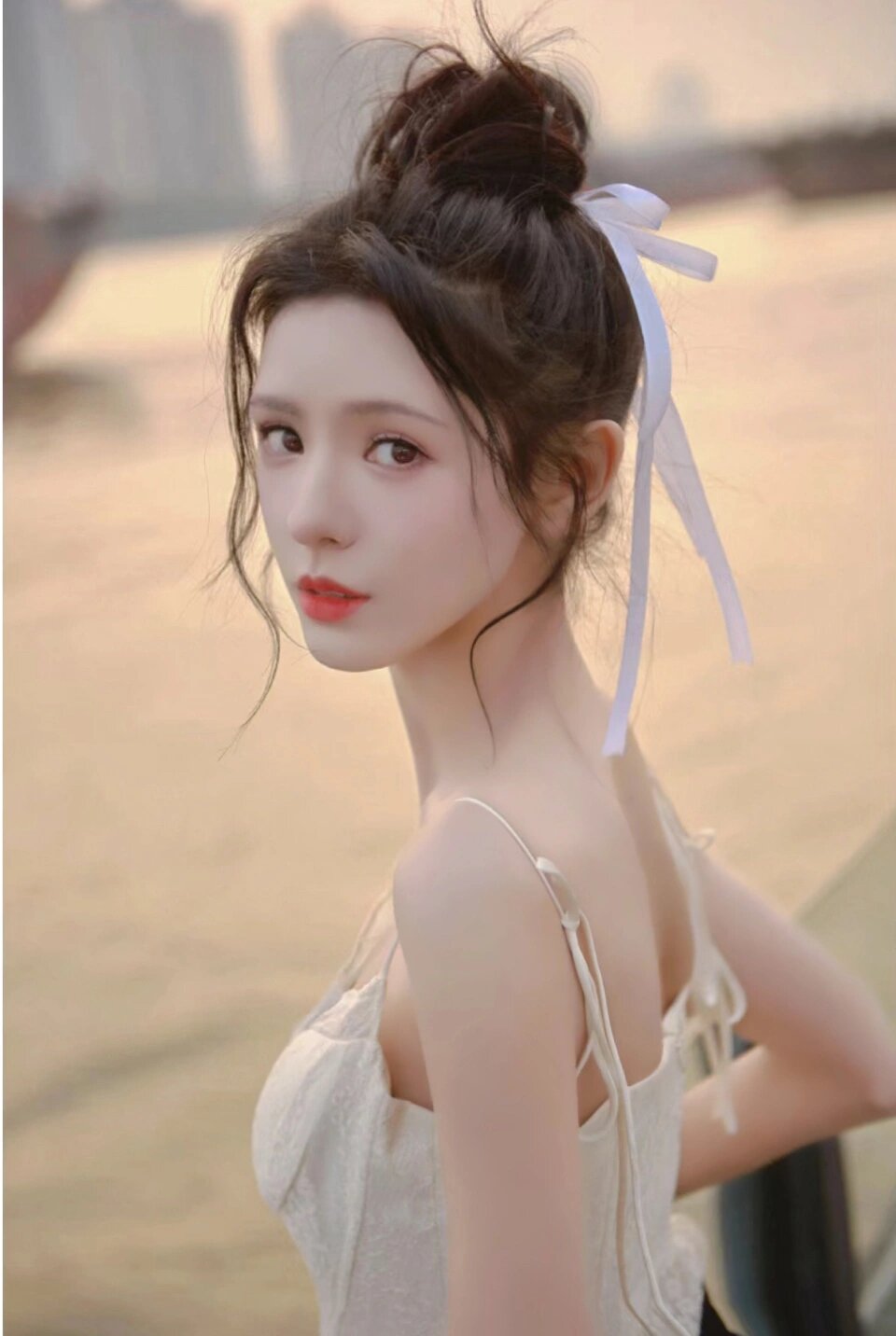 张予曦神图 看到最后一张她真的很适合演温以凡