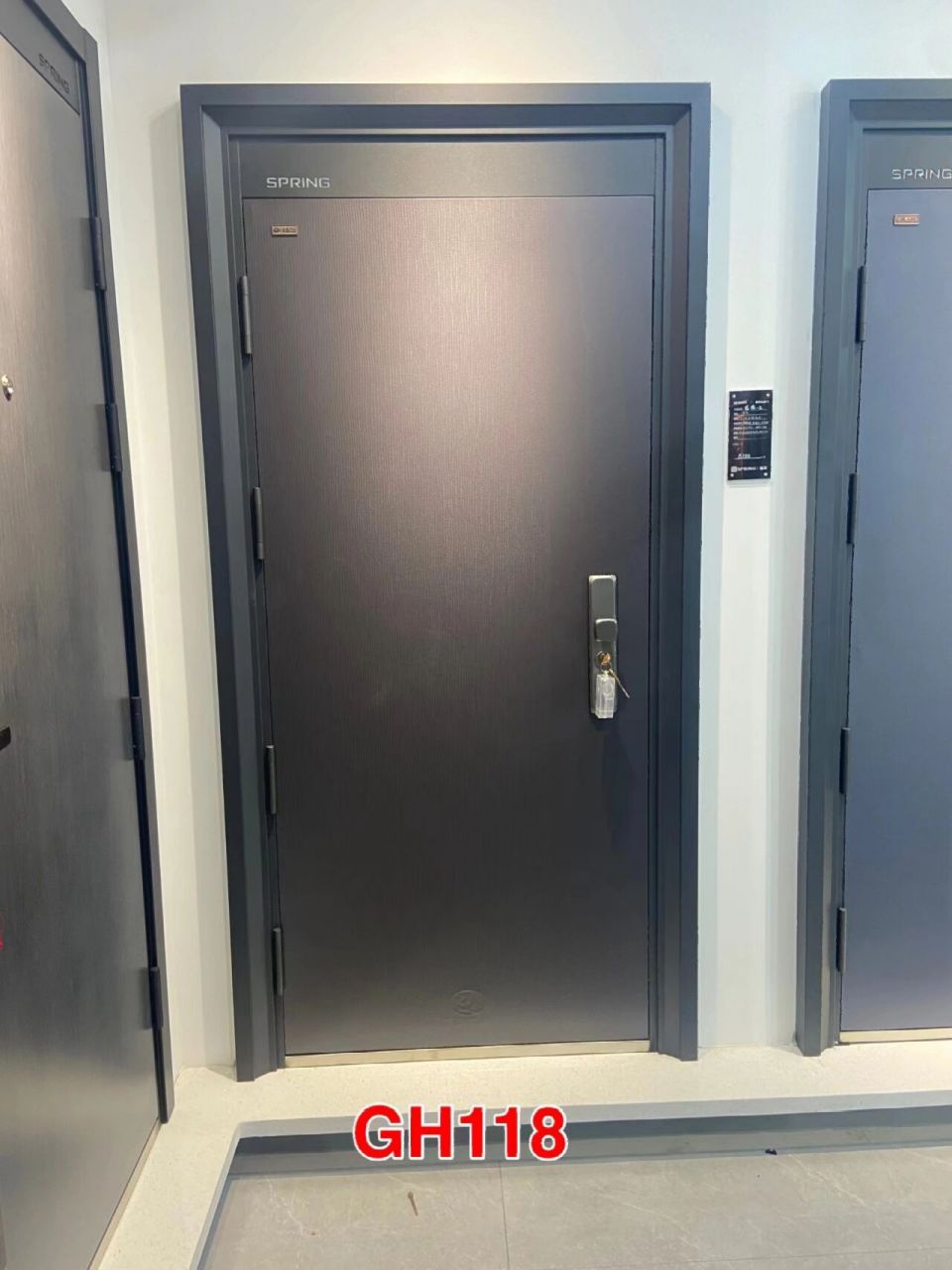 春天安全门 春天超甲级防盗门67门扇厚度11.