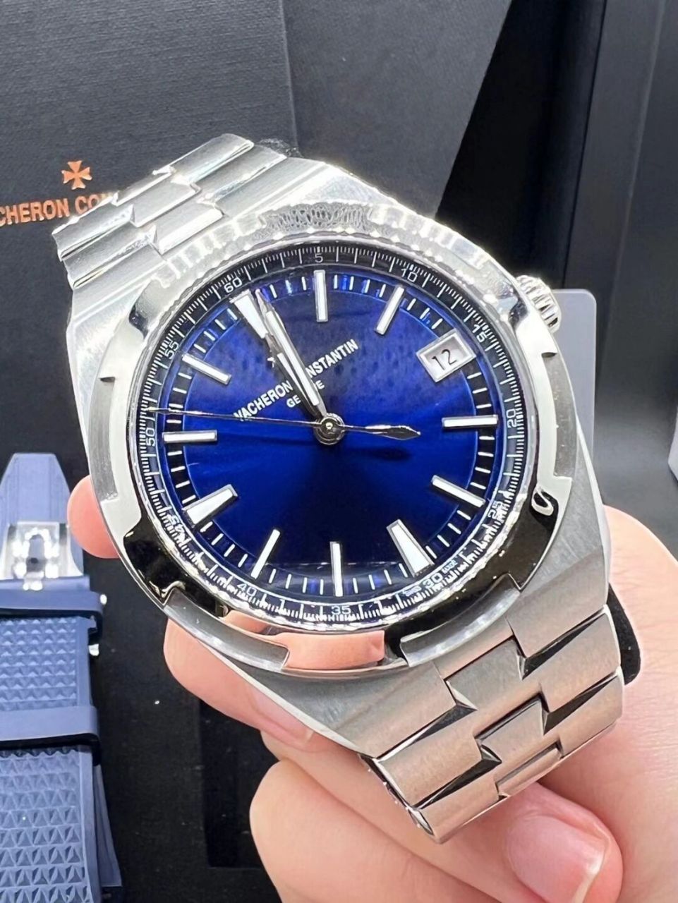 江诗丹顿纵横四海系列4500v 江诗丹顿纵横四海系列4500v,蓝盘,表径41