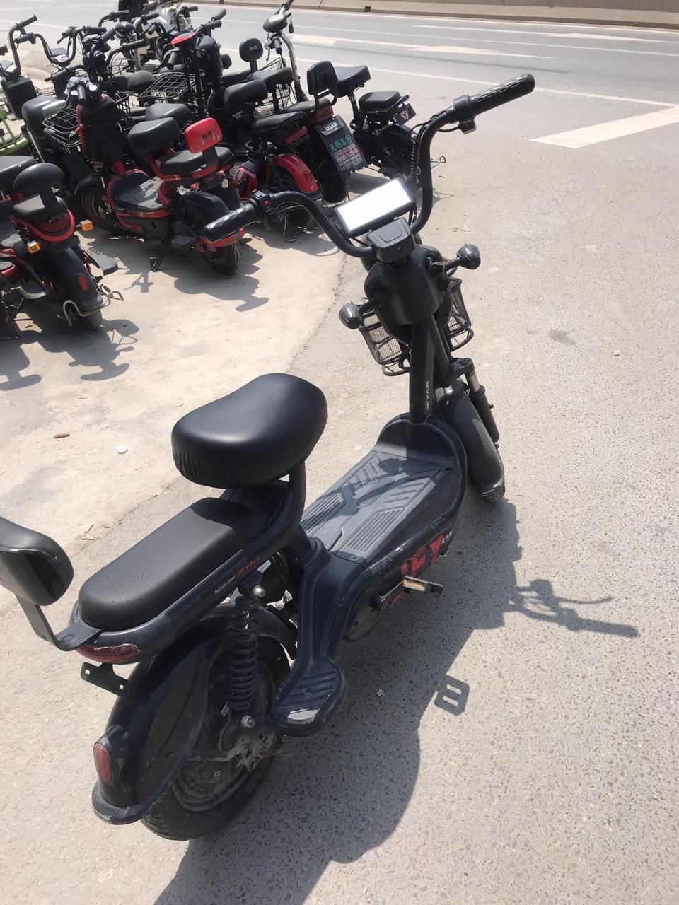 金峰阳电动车20安大电池,续航35-40公里代步车