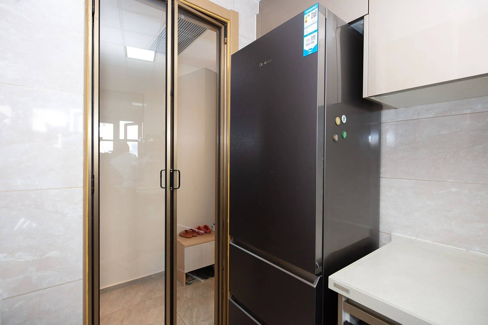 小户型冰箱这样放『美观又实用』 今天和大家说说,小