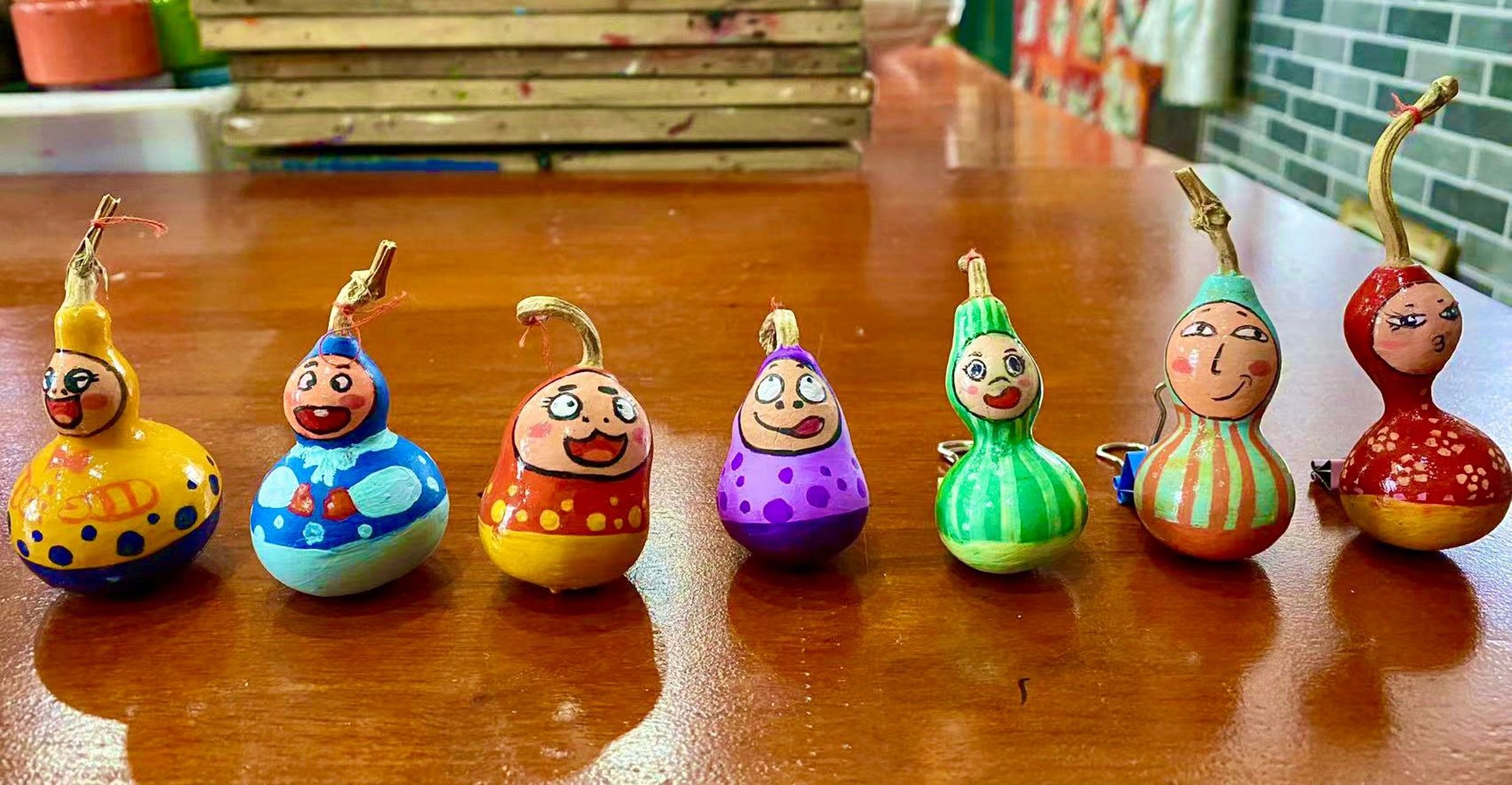 原创 可爱的葫芦画 葫芦娃们～ 在小葫芦上画画 可爱