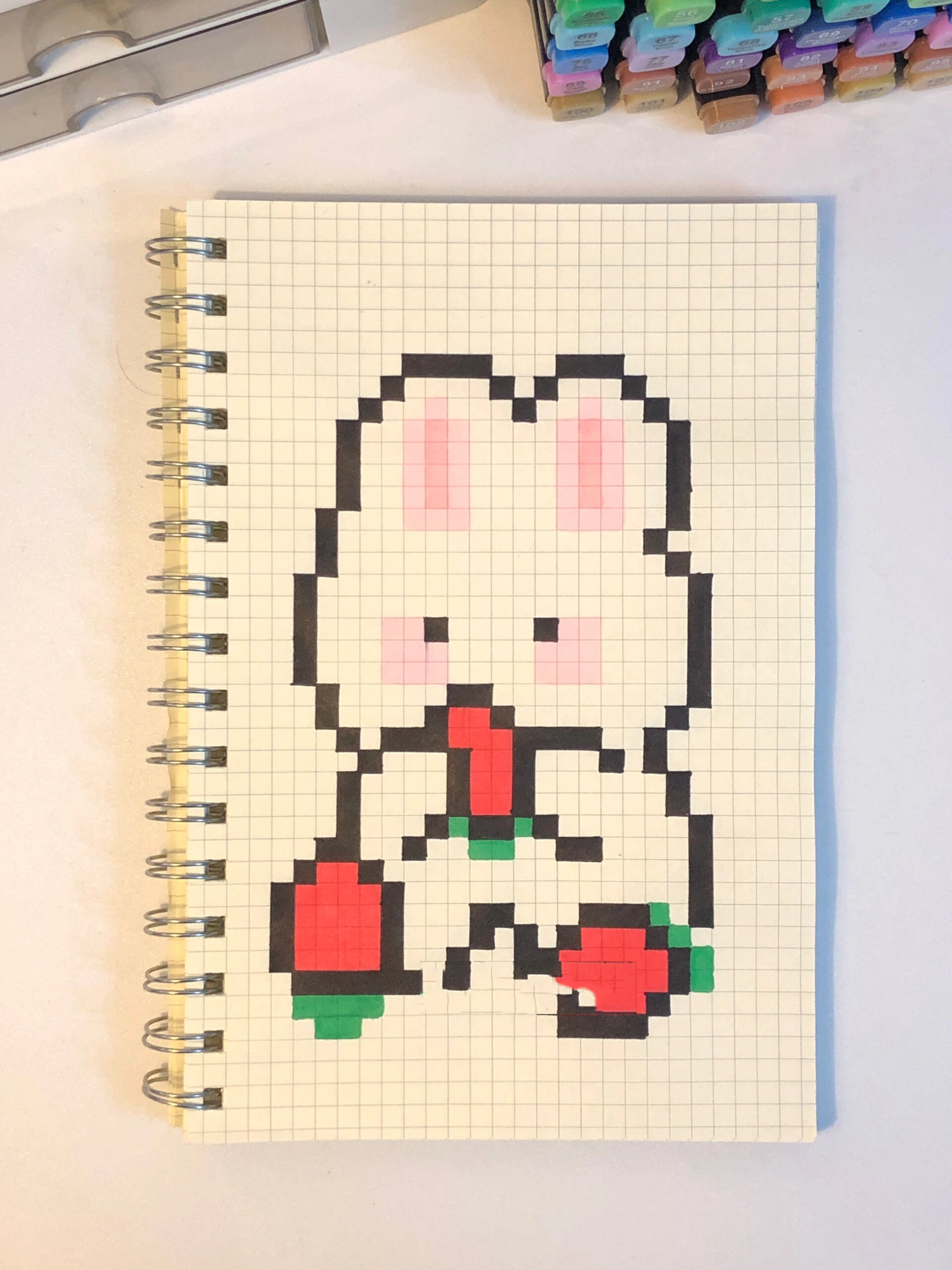 999幅像素画第97期:简单又可爱的草莓兔791592