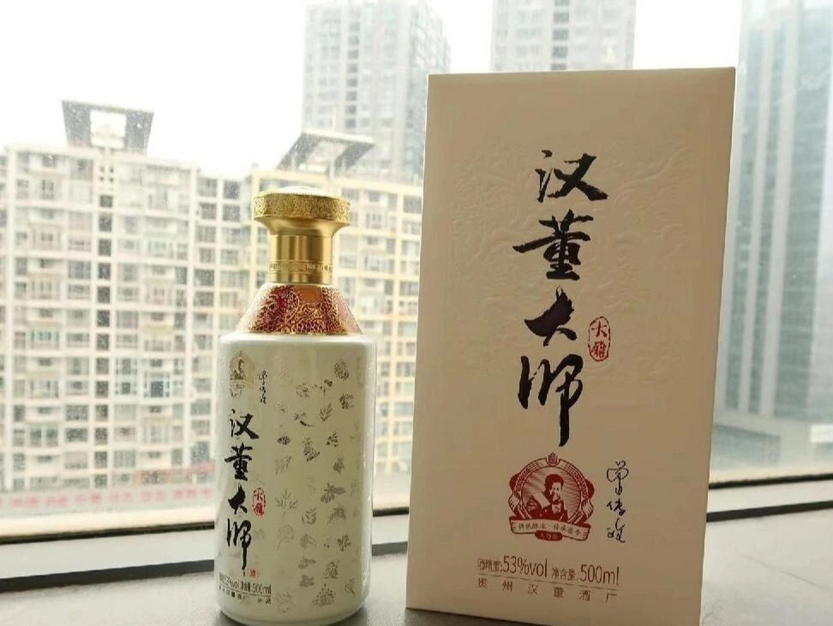 汉董大师酒(大雅)是汉董酒厂的嫡系产品,是整个酒厂目前销量最好的