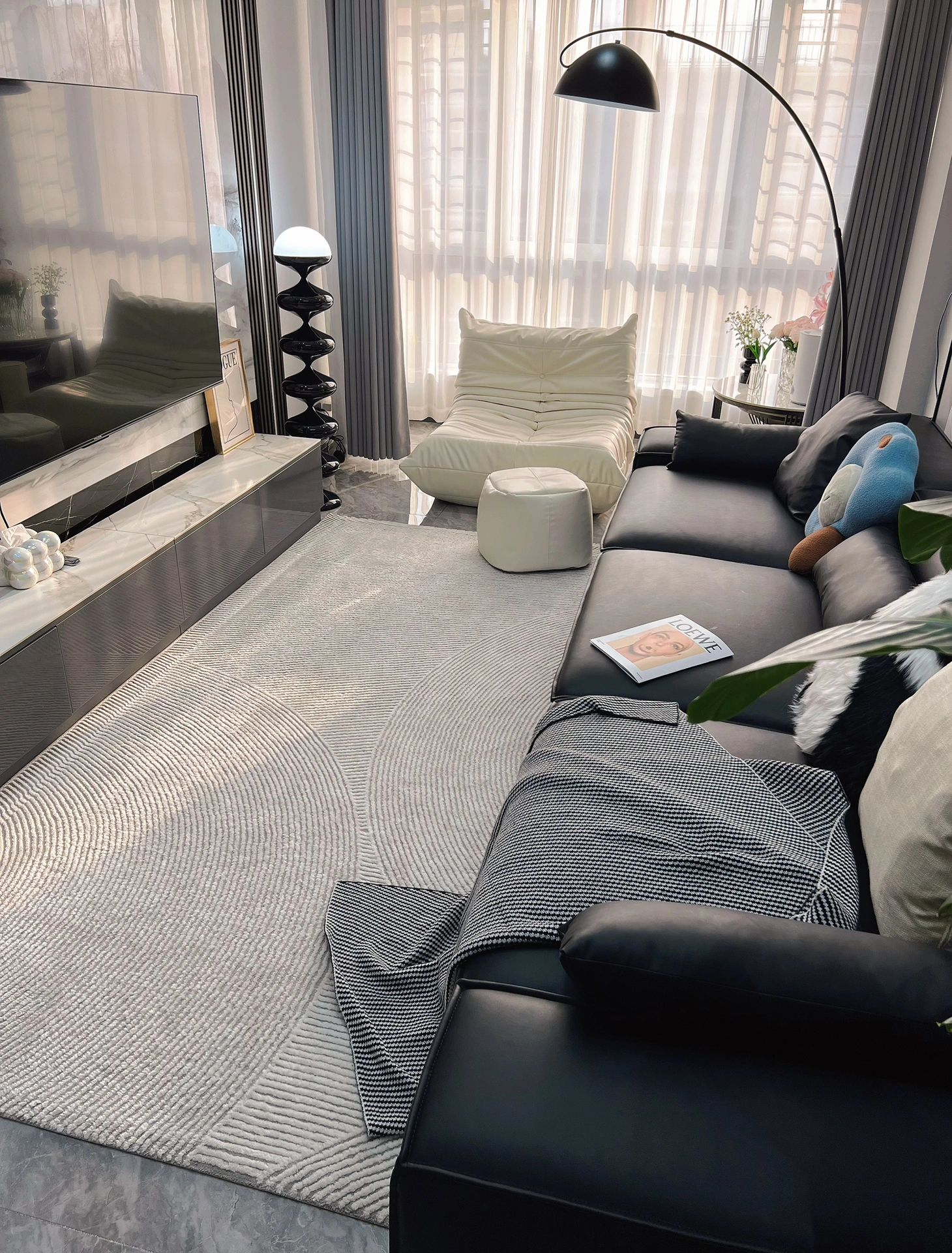 三米宽的小客厅,虽然不大却很温馨!