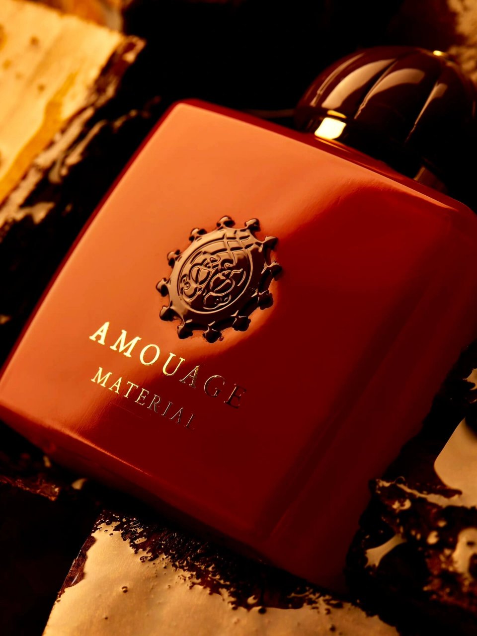 amouage: 阿曼国宝级香水 当谈到高端沙龙香水品牌时,amouage一直是