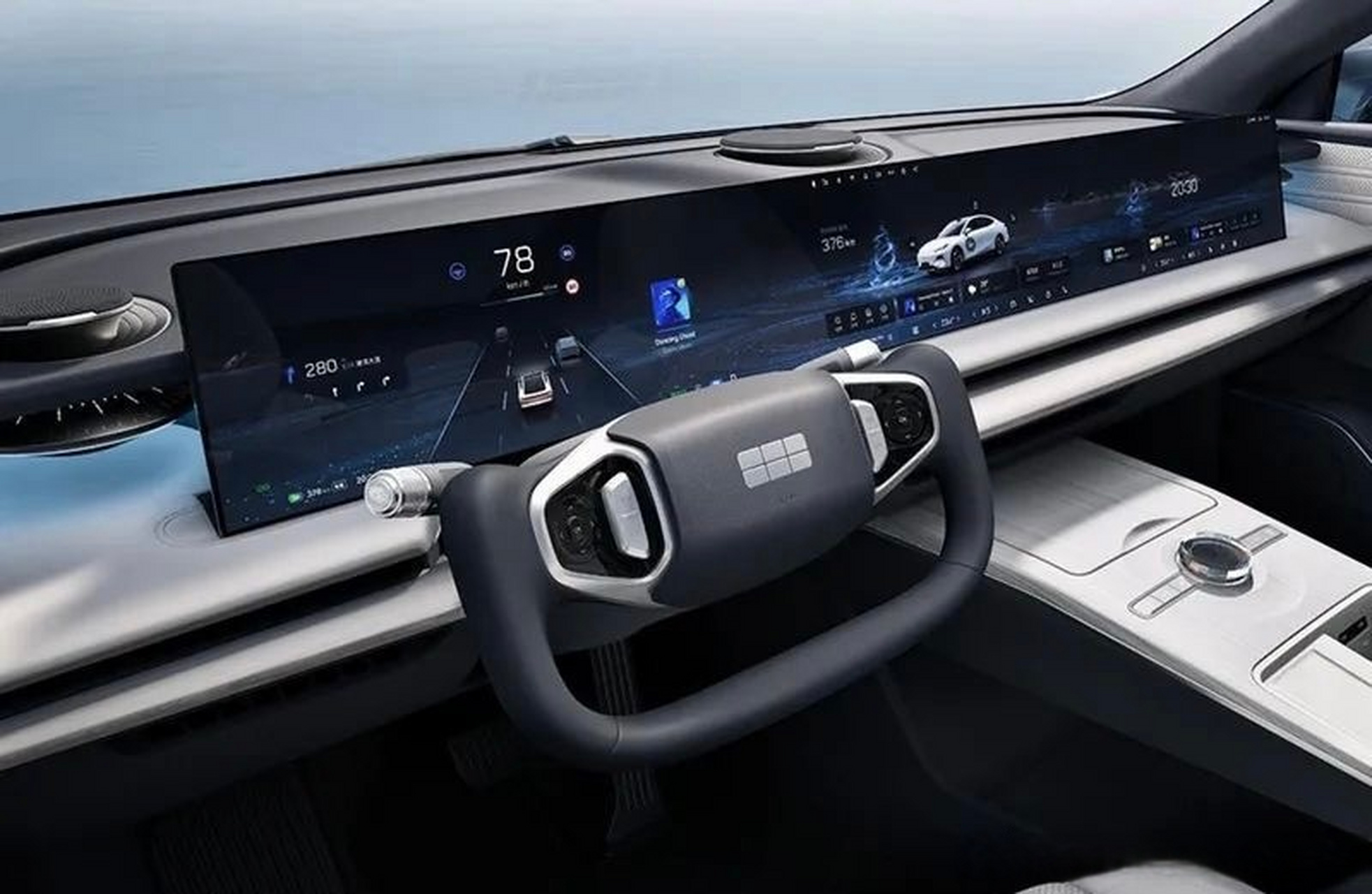 吉利银河e8点申报图中出现了半幅式方向盘的图片  马上就让我想起了