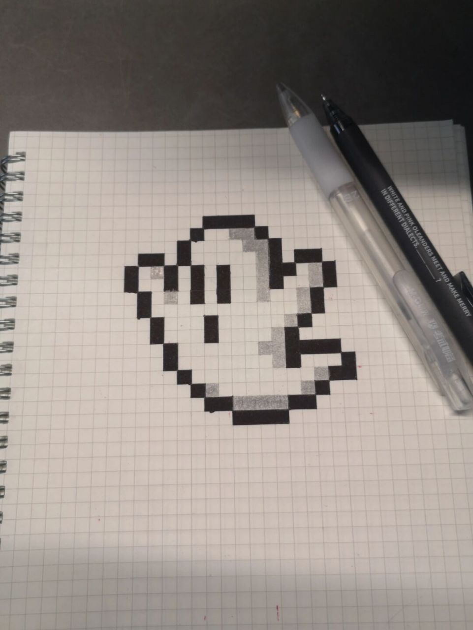 万圣节像素画:可爱小幽灵97 临原图: #像素画# #万圣节# #网格画