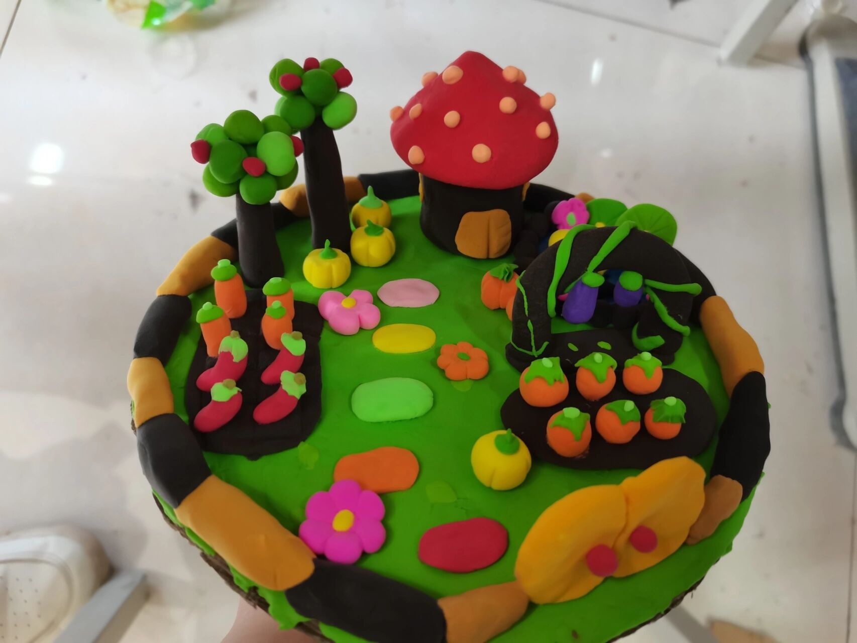 今天的班级手工制作泡泡泥作品 幼儿园超轻粘士作品    手工