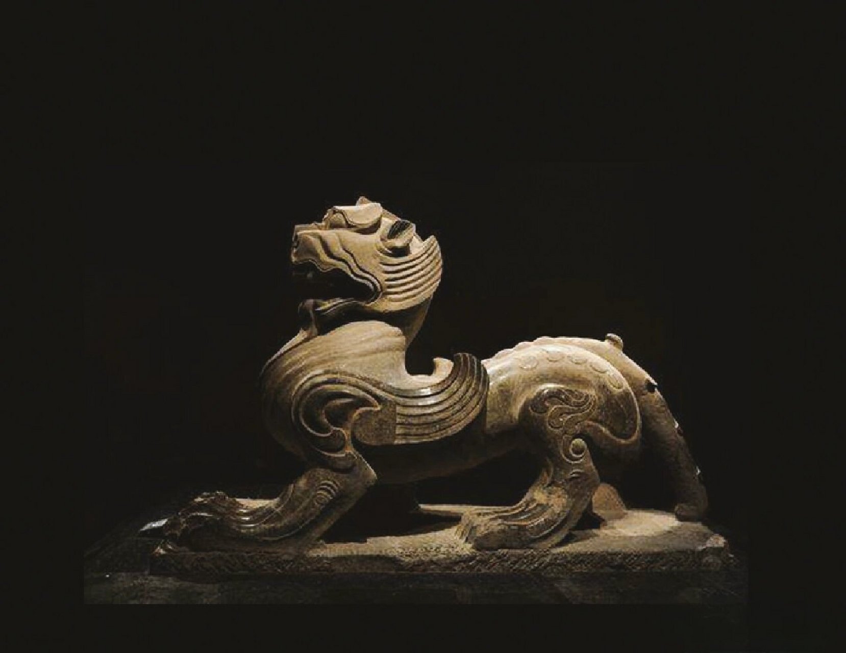 古朴大气—汉代石雕欣赏 汉代,是一个刻在石头里的朝代 它古朴深沉,健