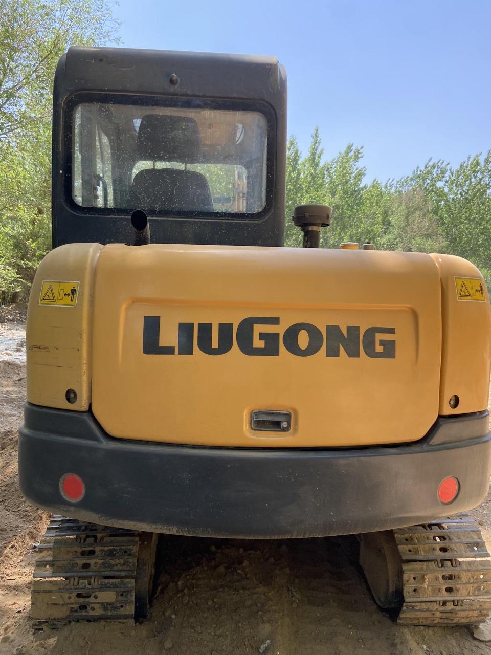 20年柳工906e,洋马发动机,3000多小时,准新车状态,6万值不值挖掘机