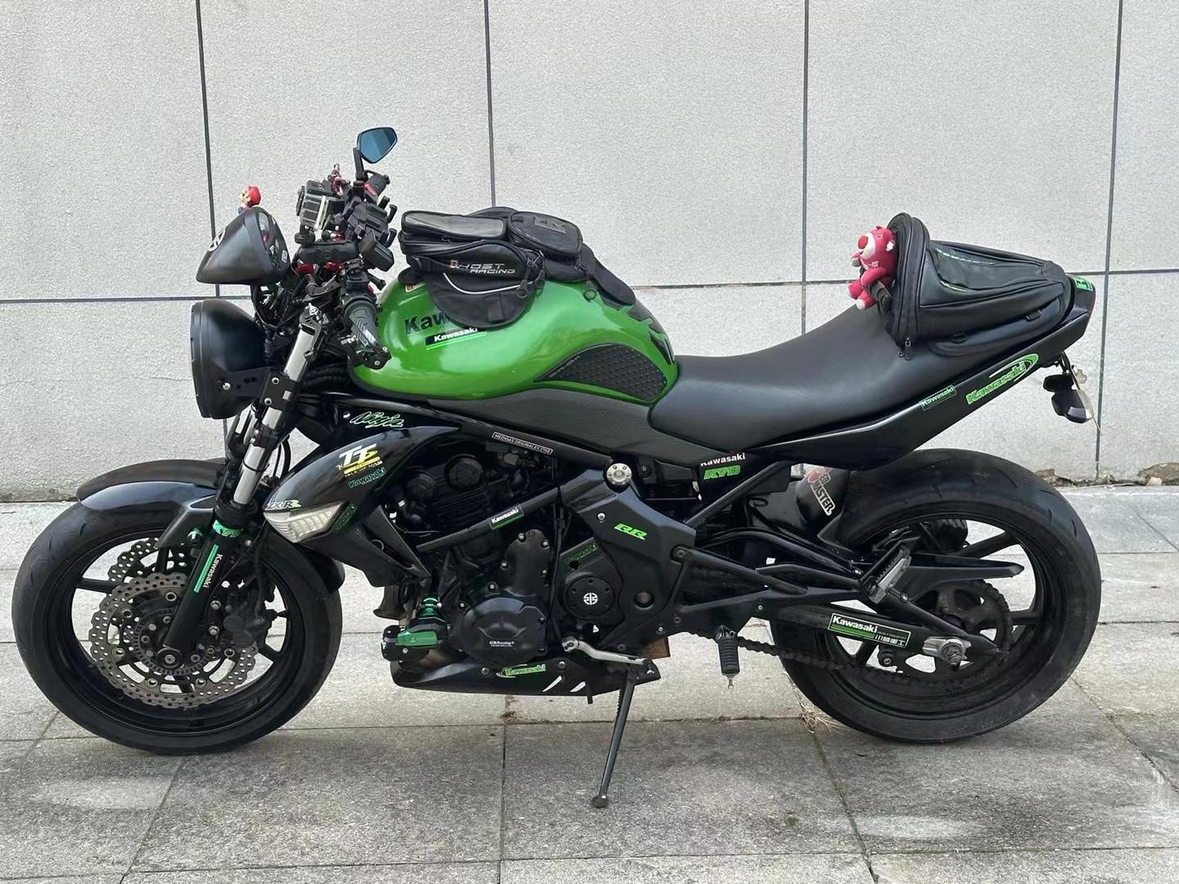 1580090精品川崎er6n摩托车 双.