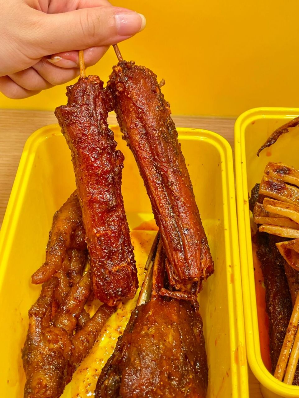 肉格外的香 ·「炸鸭脖」喷香喷香的6015肉很多02刚炸出来外表