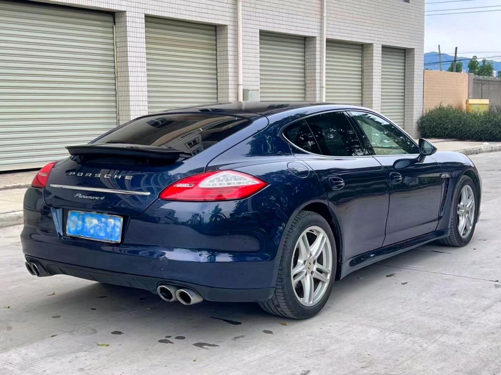 panamera 4 电动图片