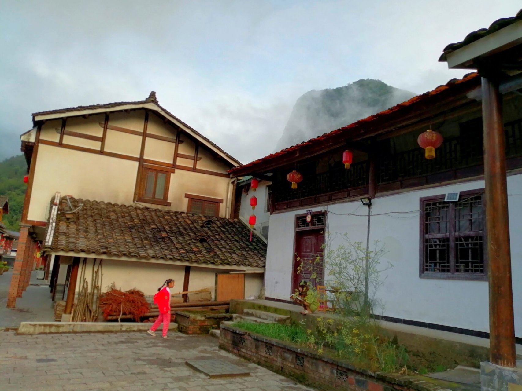 广元市月坝游记  搭着朋友一家子来玩的 住宿在月坝客栈 当地也有很多