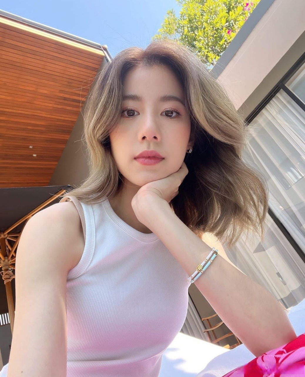 换了新发型的小尼姑esthersupree又美出新高度[爱你 清纯中又带着一