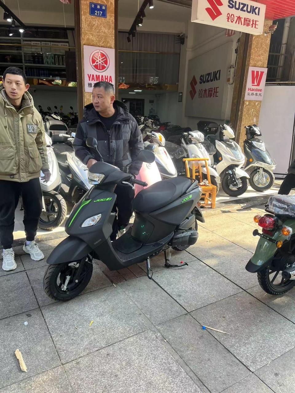 有请雅马哈"巧格i125"