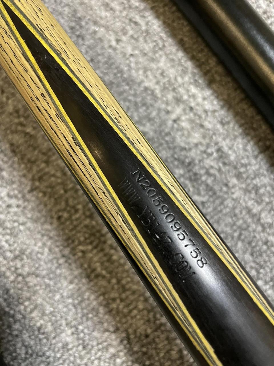 新到野豹硬核2,球杆整体9成新,n20球杆编号,轻微使用痕迹,直度没问题